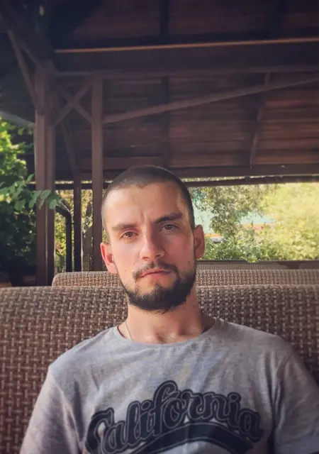 Я Павел, 30, знакомлюсь без обязательств в Москве