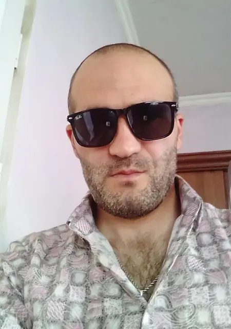 Артём из Перми, ищу на сайте знакомства без обязательств