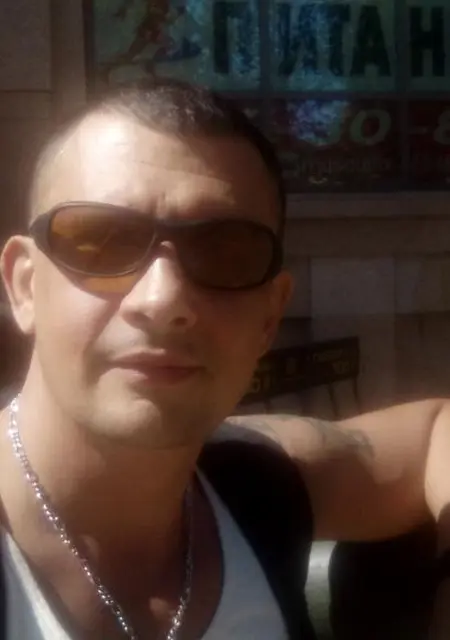 Саша из Апатитов, ищу на сайте знакомства на одну ночь