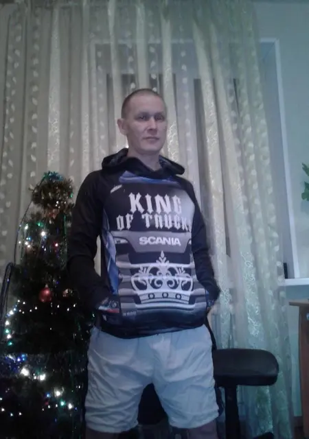 Я Женя, 43, из Покачи, ищу знакомства без обязательств