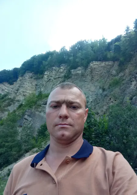 Дмитрий из Черновцов, ищу на сайте знакомства на одну ночь