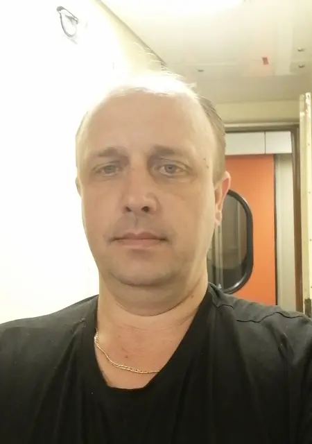 Я Артём, 44, из Нальчика, ищу знакомство для постоянных отношений