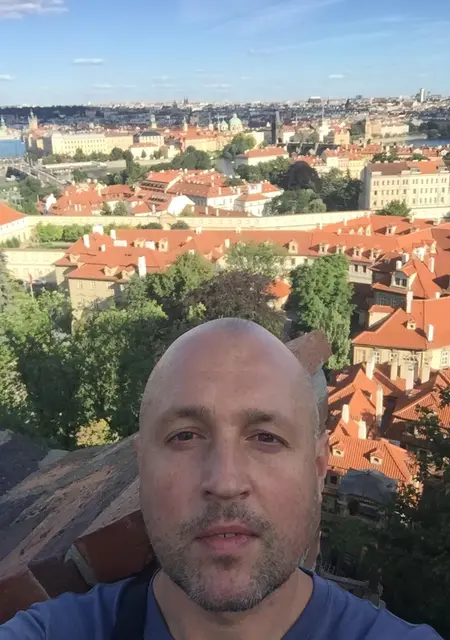 Alex из Одессы, мне 45, познакомлюсь без обязательств