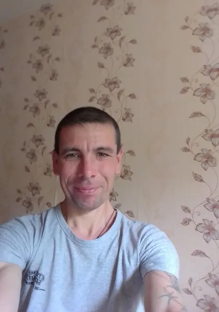 Виталий из Сыктывкара, мне 45, познакомлюсь без обязательств