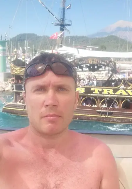 Дмитрий из Барнаула, ищу на сайте знакомства без обязательств