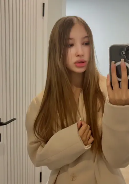 Kitty из Москвы, мне 19, познакомлюсь для приятного времяпровождения