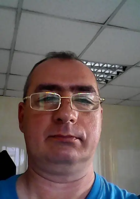 Я Роман, 56, из Сызрани, ищу знакомства на одну ночь