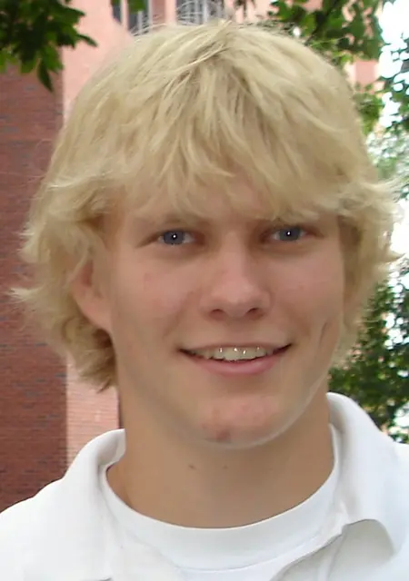 Я Anton, 20, знакомлюсь без обязательств в Москве