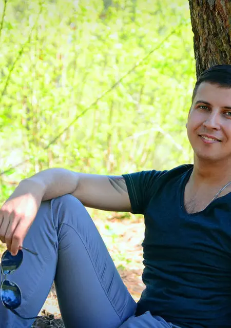 Павел из Туапсе, ищу на сайте знакомства на одну ночь