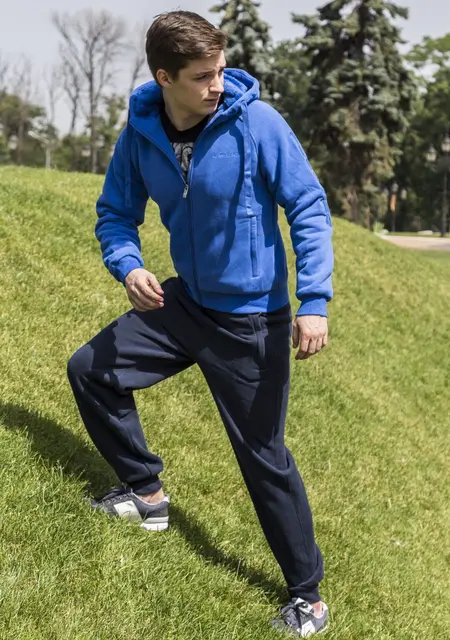 Я Олег, 45, знакомлюсь для приятного времяпровождения в Симферополе