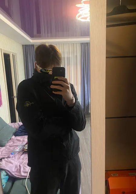 Я Борис, 20, из Мурманска, ищу знакомства без обязательств