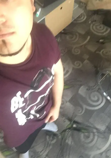 Я Иван, 33, знакомлюсь на одну ночь в Мегионе