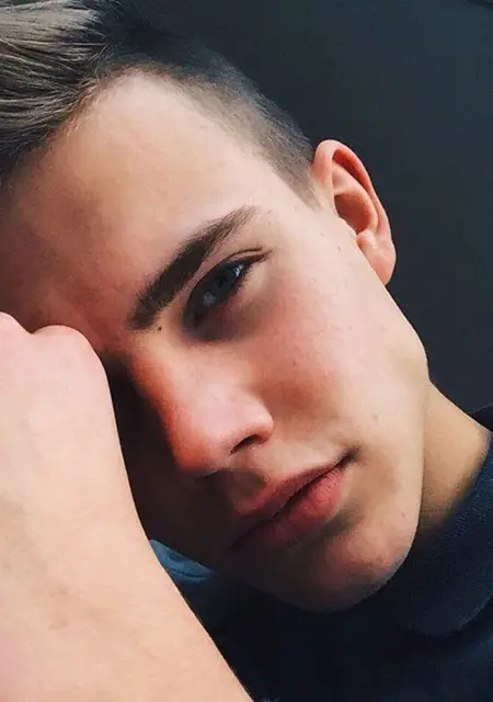 Миша из Асина, ищу на сайте знакомства на одну ночь