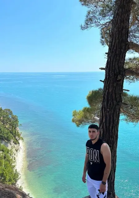 Я Alim, 27, из Раменского, ищу знакомства на одну ночь