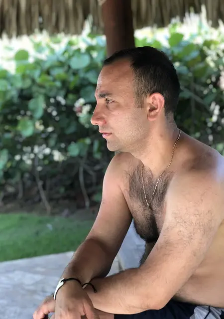 Я Иван, 36, из Югорска, ищу знакомства без обязательств