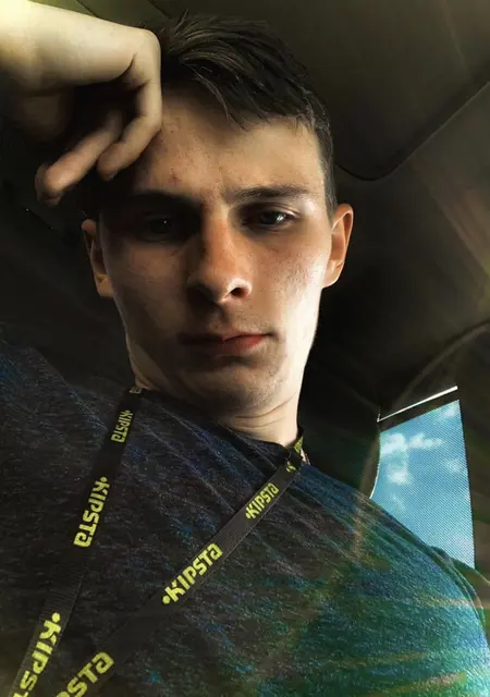 Я Антон, 27, знакомлюсь без обязательств в Салехарде