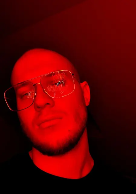 Я Андрей, 28, из Москвы, ищу знакомства без обязательств