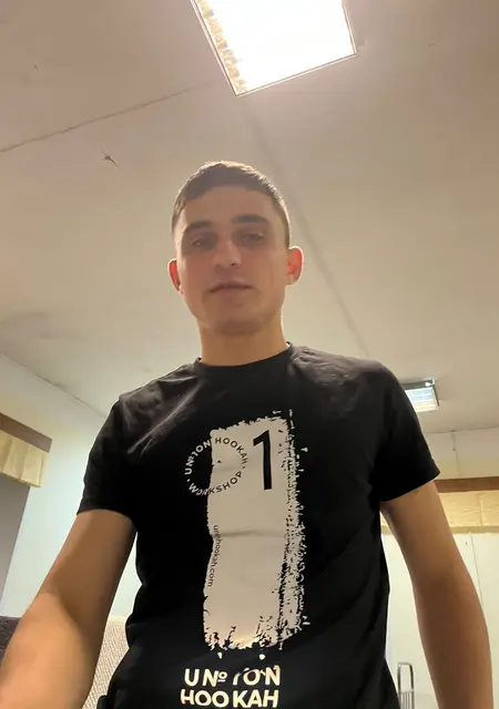 Михаил из Дзержинска, мне 24, познакомлюсь на одну ночь