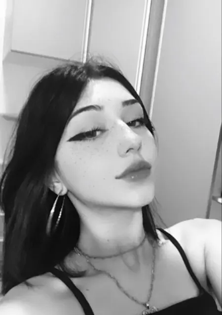 Я Алина, 81, знакомлюсь для совместных путешествий в Москве