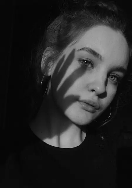 Анна из Череповца, мне 25, познакомлюсь для вирта