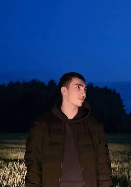 Я Tim, 22, из Лобни, ищу знакомства без обязательств