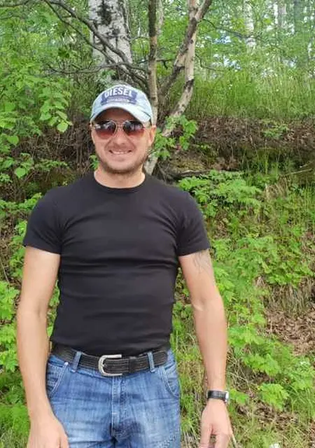 Я Ххх, 46, из Тынды, ищу знакомства на одну ночь