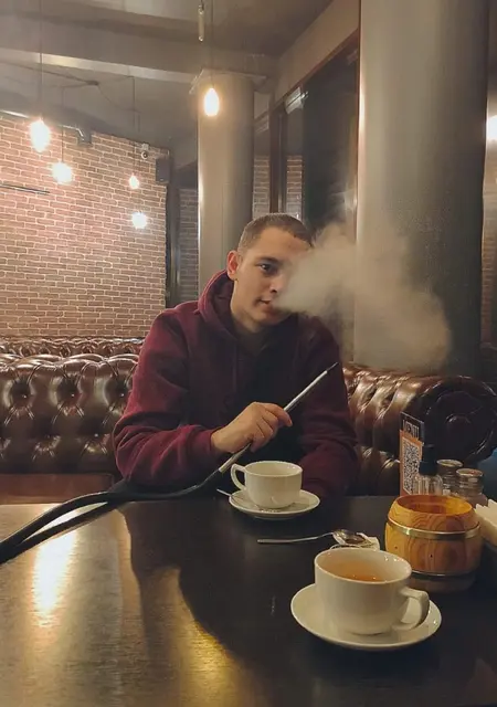 Я Алексей, 21, знакомлюсь без обязательств в Москве