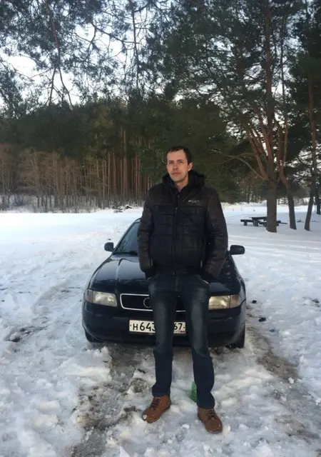 Я Евгений, 39, из Смоленска, ищу знакомство для приятного времяпровождения