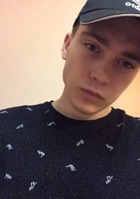 Михаил из Барнаула, мне 28, познакомлюсь для приятного времяпровождения