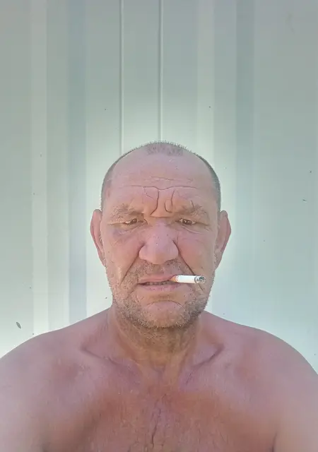 Я Артур, 50, знакомлюсь без обязательств в Чике