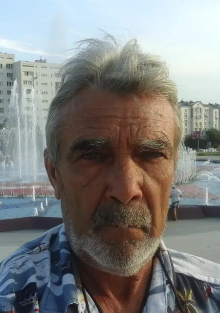 Я Анатолий, 62, знакомлюсь на одну ночь в Севастополе