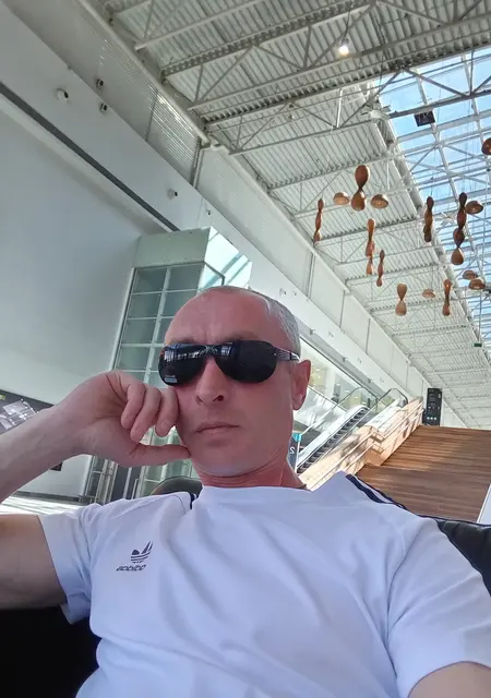 Сэм из Чебоксар, мне 44, познакомлюсь без обязательств