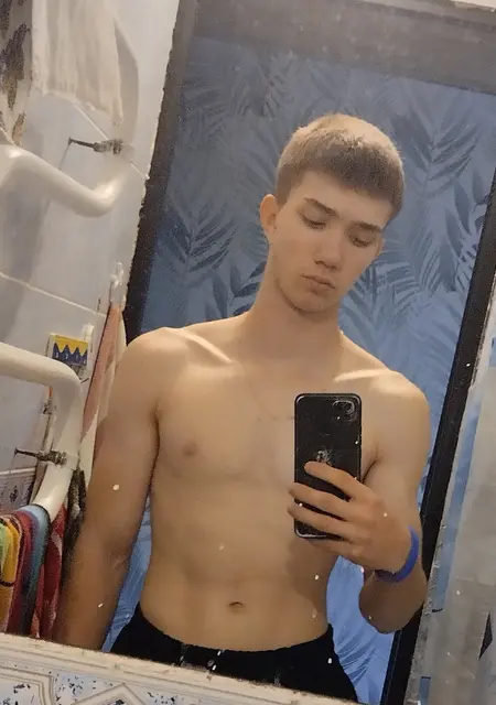 Я Ваня, 20, знакомлюсь без обязательств в Петрозаводске