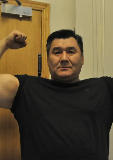 Я Viktor, 66, из Москвы, ищу знакомства без обязательств