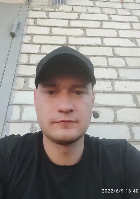 Я Жека, 31 років, знайомлюсь без зобов'язань у Харкові