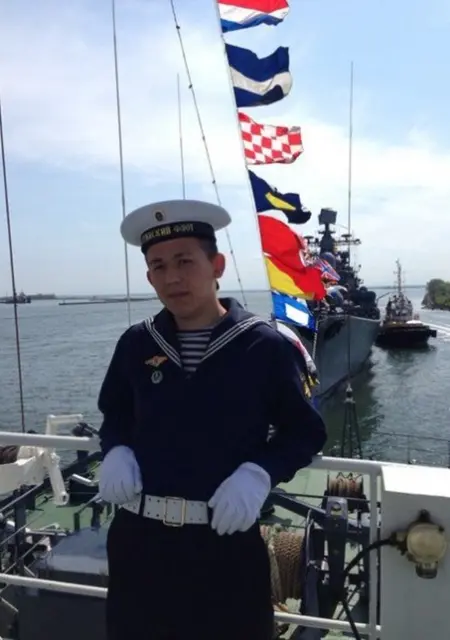 Я Ильнур, 29, знакомлюсь на одну ночь в Кыштыме