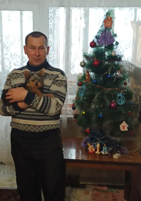 Павел из Кирова, мне 59, познакомлюсь для приятного времяпровождения