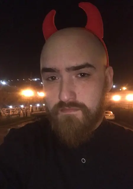 Илья из Нахабина, ищу на сайте общение